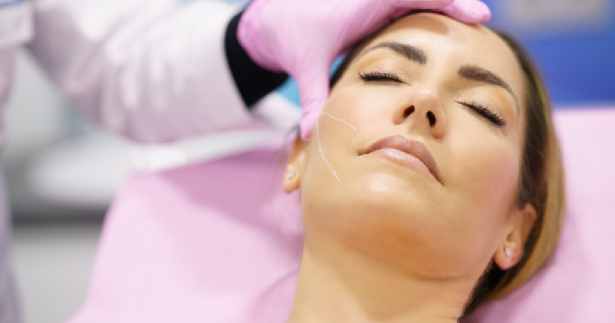 Women taking PDO Thread lift treatment in Plantation FL
